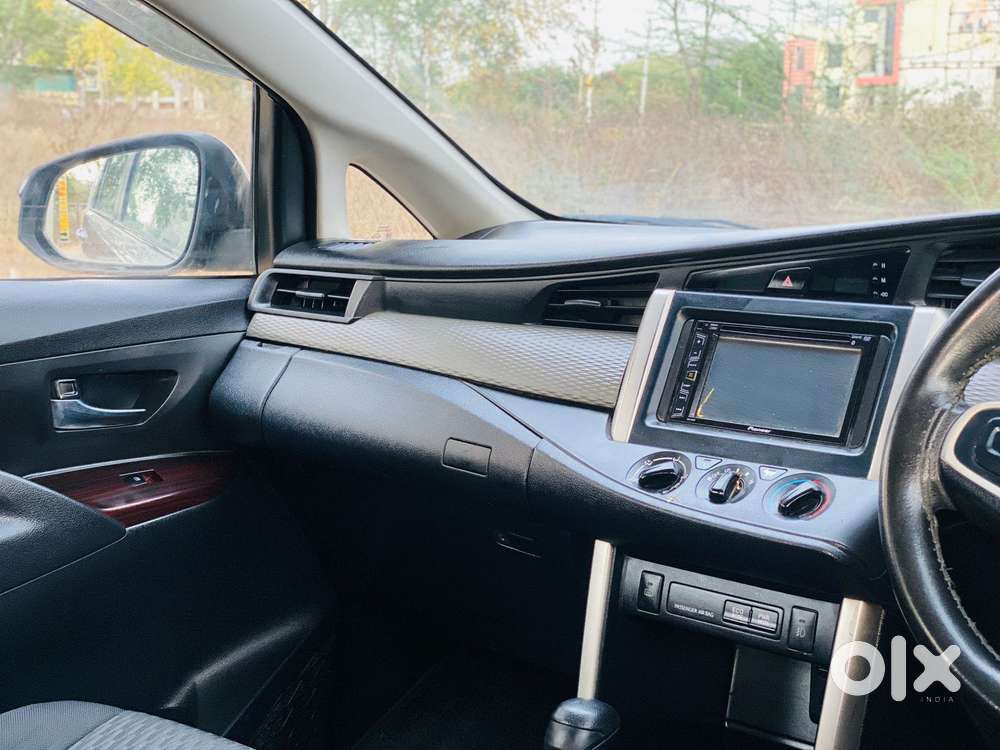 Toyota Innova Crysta 2.8 Gx At 7 Str, 2017, Diesel