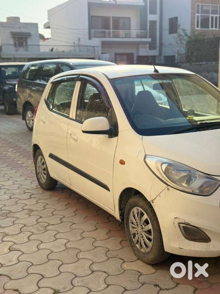 2015 Hyundai I10 Sportz 1.1 Petrol