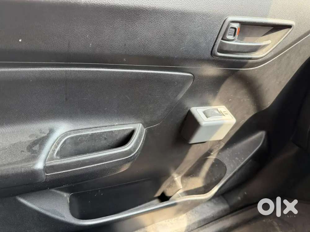 Swift Lxi 2020 Car Insurance Expire Hai Nd Front Mirror Crack Hai