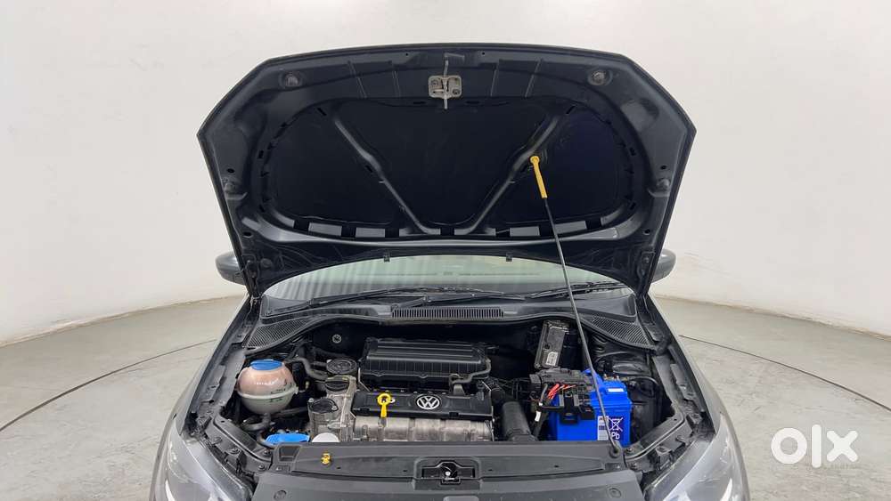 Volkswagen Vento 1.6 Highline, 2016, Petrol