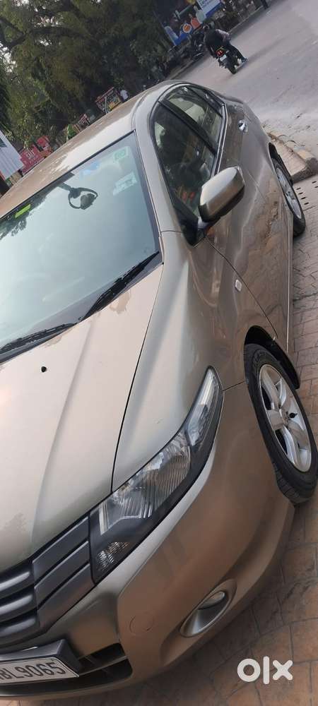 Honda City 2011-2013 V At Exclusive, 2011, Petrol