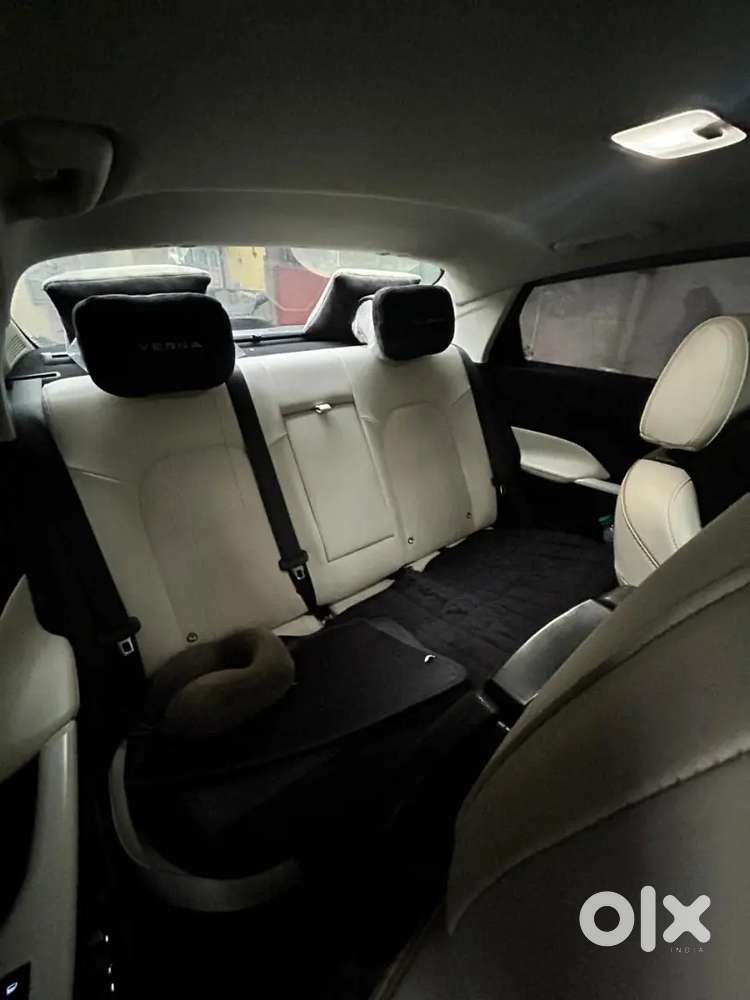 Hyundai Verna 1.6 Vtvt 2024