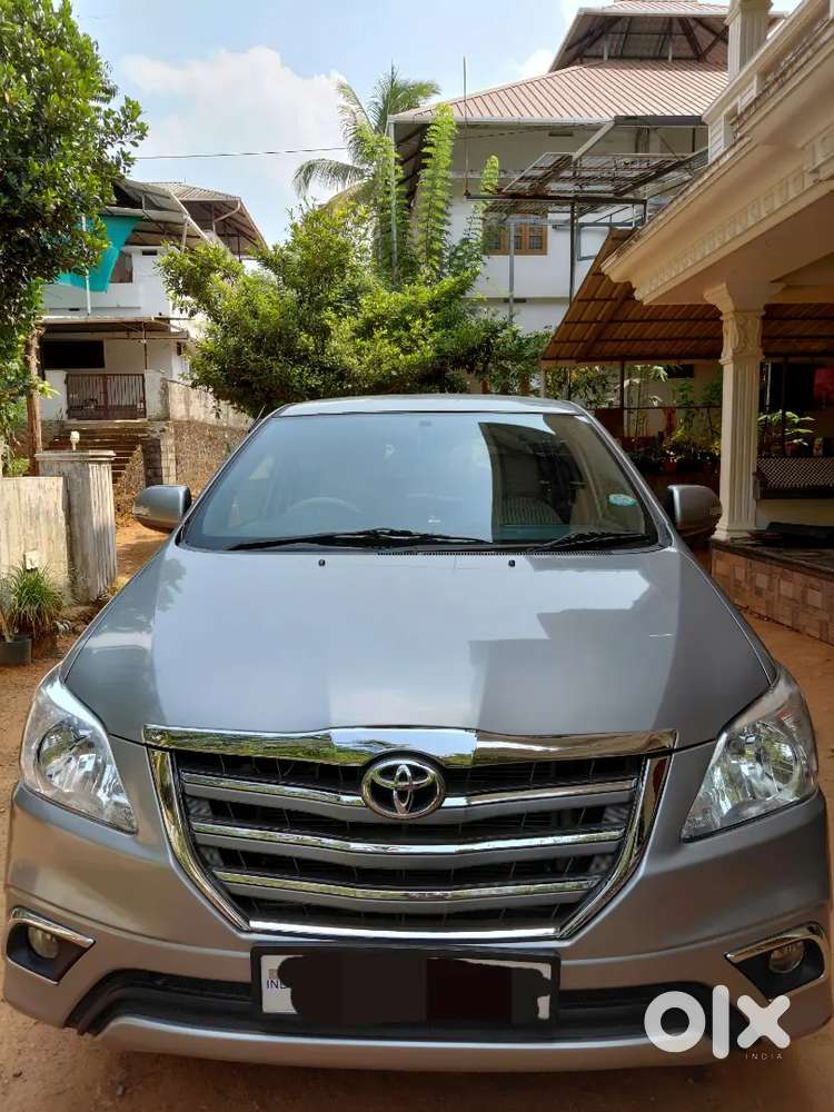 Innova 2.5 Well Maintained