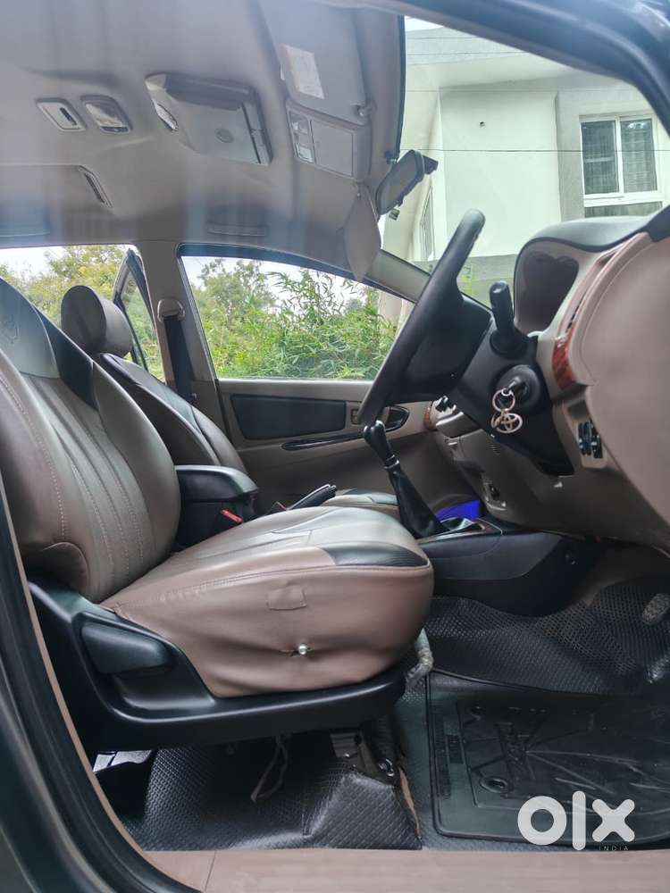 Toyota Innova 2.5 G (diesel) 7 Seater, 2015, Diesel