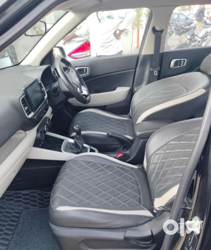 Hyundai Venue 1.2 S (o), 2022, Petrol