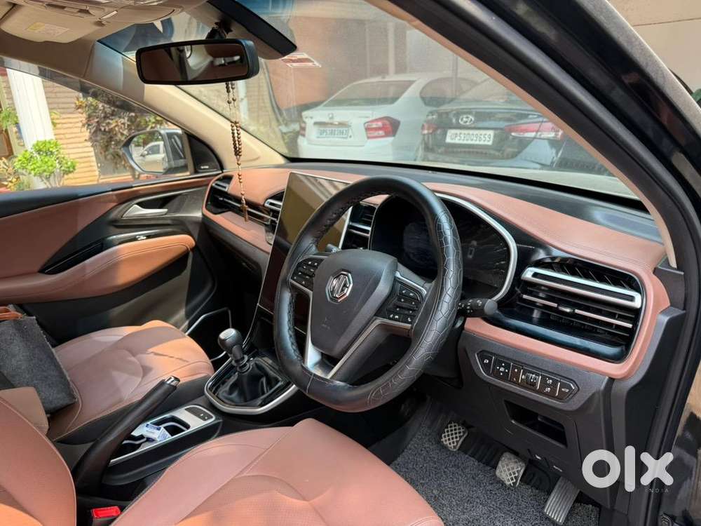 Mg Hector Plus 2024 Diesel 14700 Km Driven