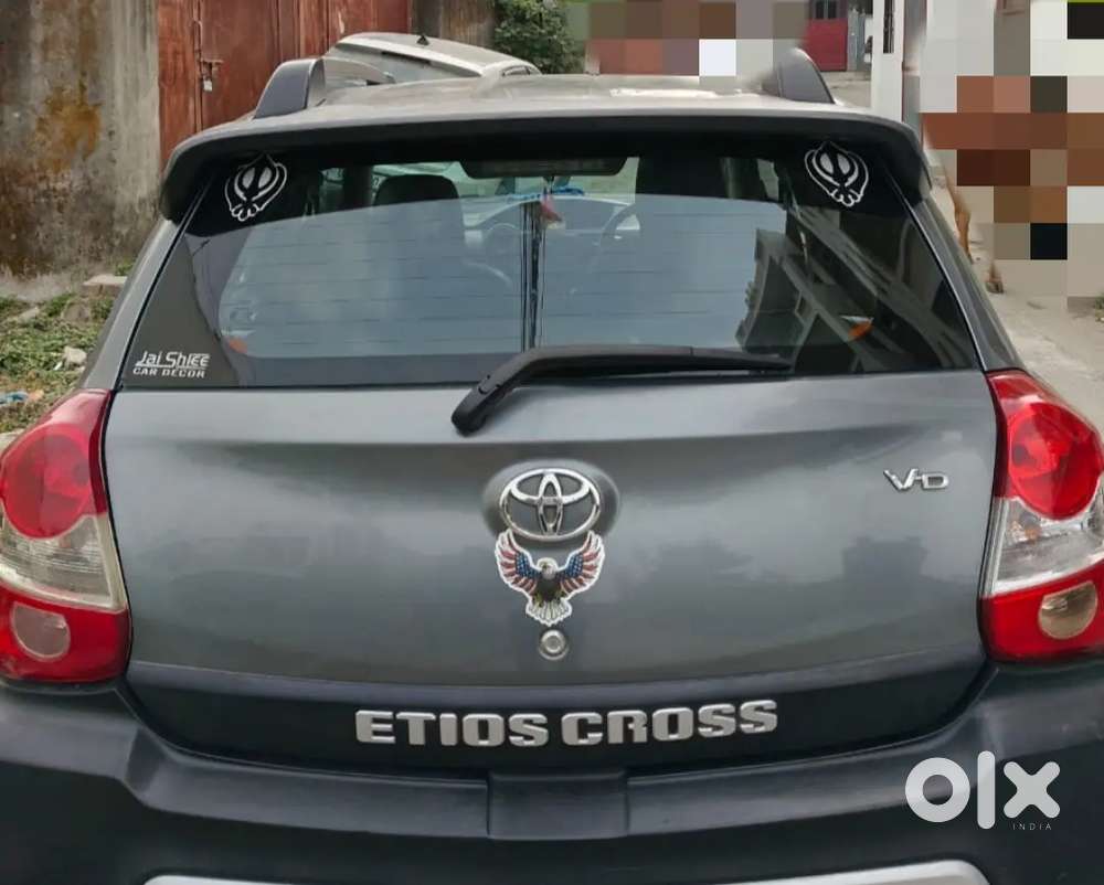 Toyota Etios Cross 2015