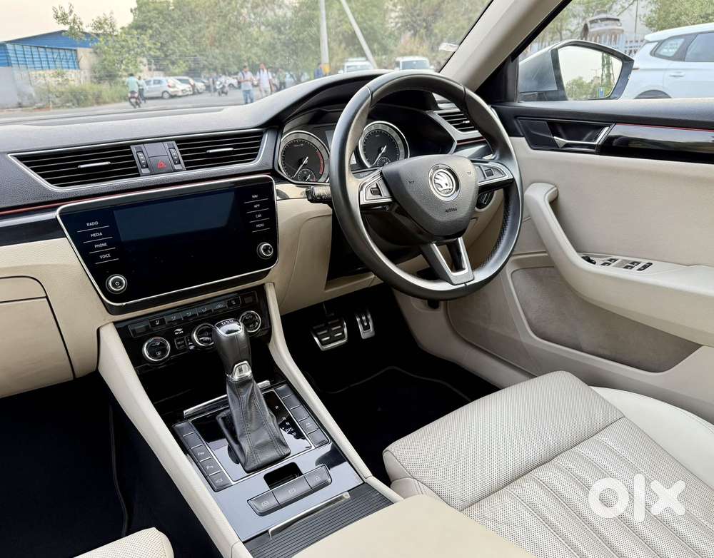 Skoda Superb L&k 1.8 Tsi At, 2019, Petrol