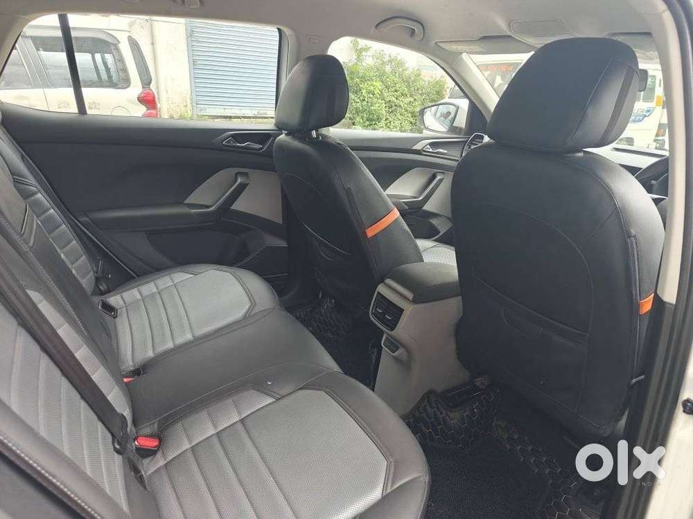 Skoda Kushaq 1.0 Tsi Ambition, 2022, Petrol