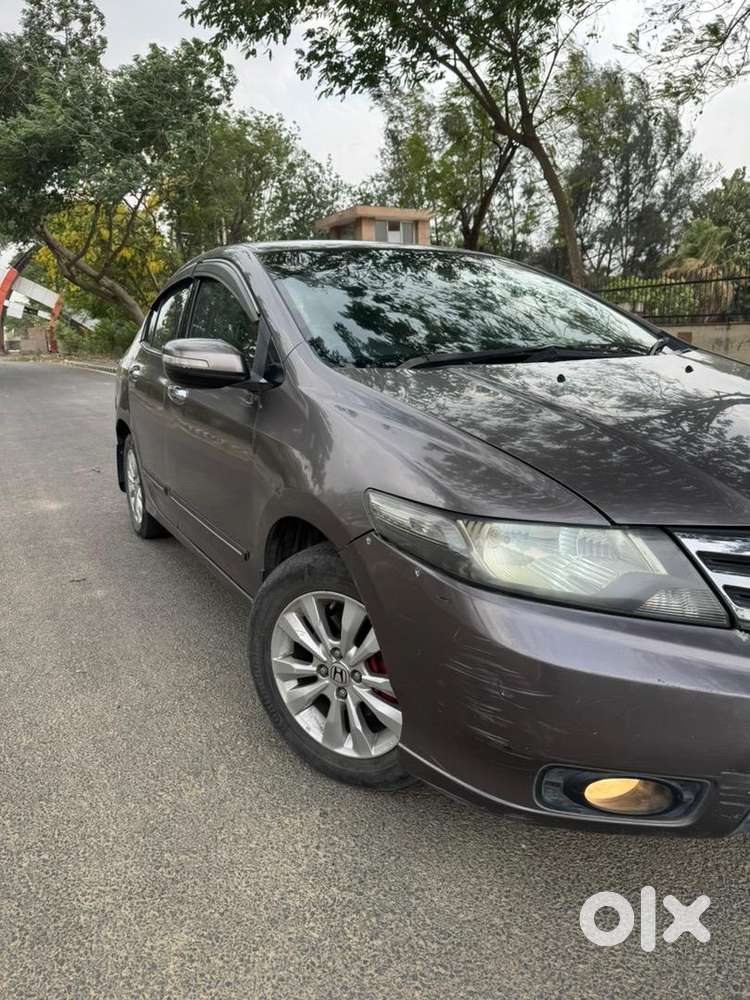 Honda Hybrid Car 2012