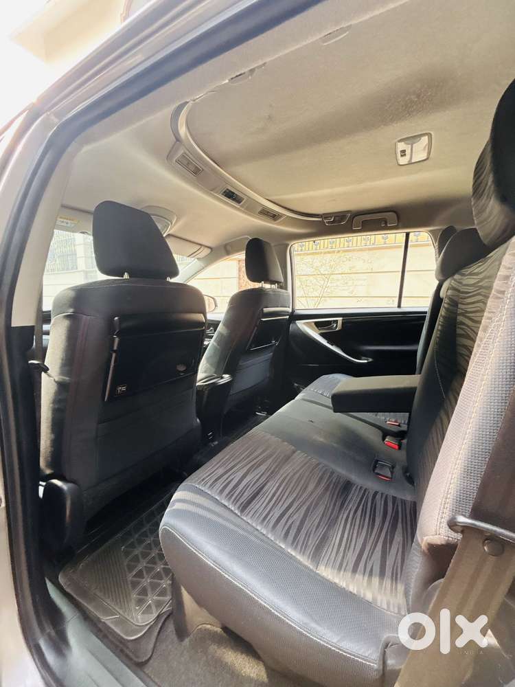 Toyota Innova Crysta