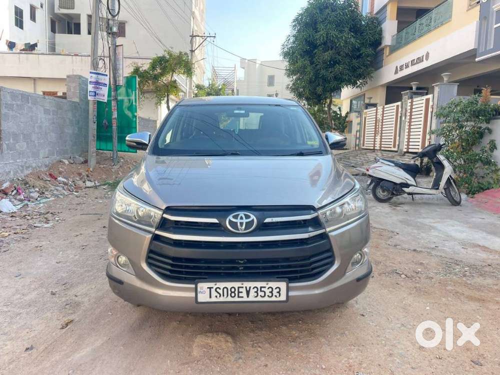 Toyota Innova Crysta 2.4 G Mt 8s, 2016, Diesel