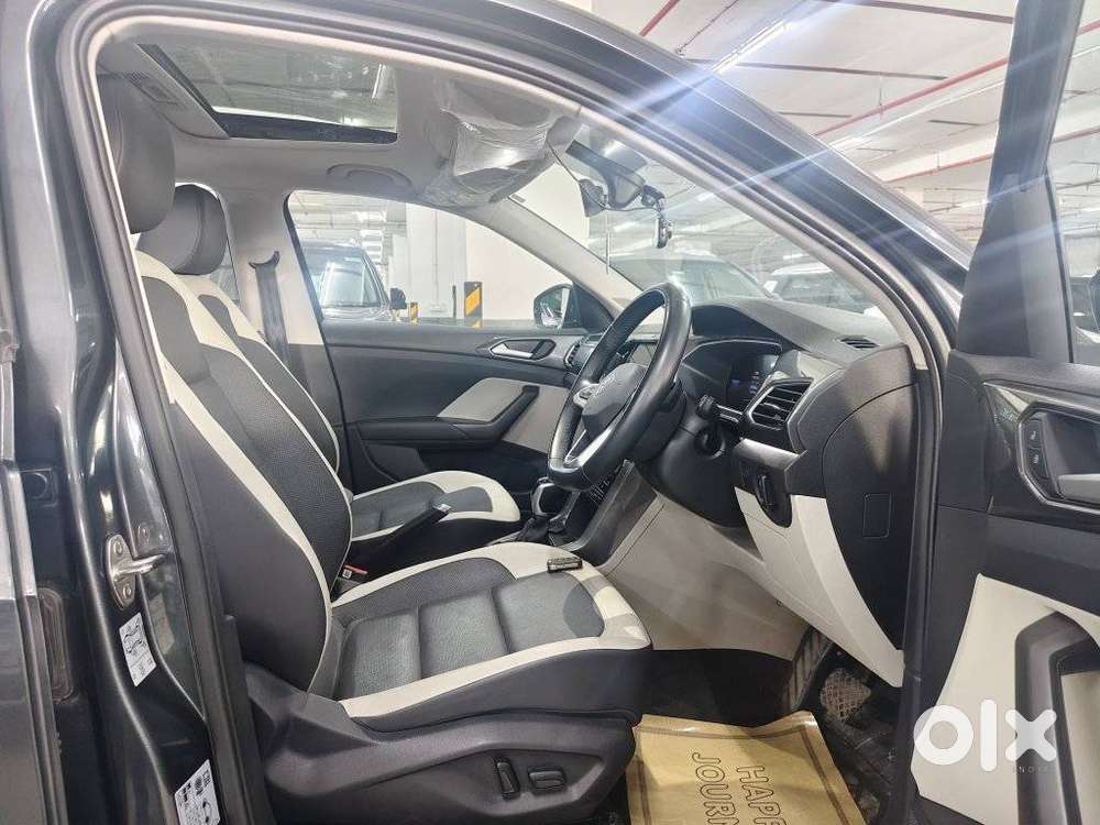 Volkswagen Taigun 1.0 Tsi Topline At, 2025
