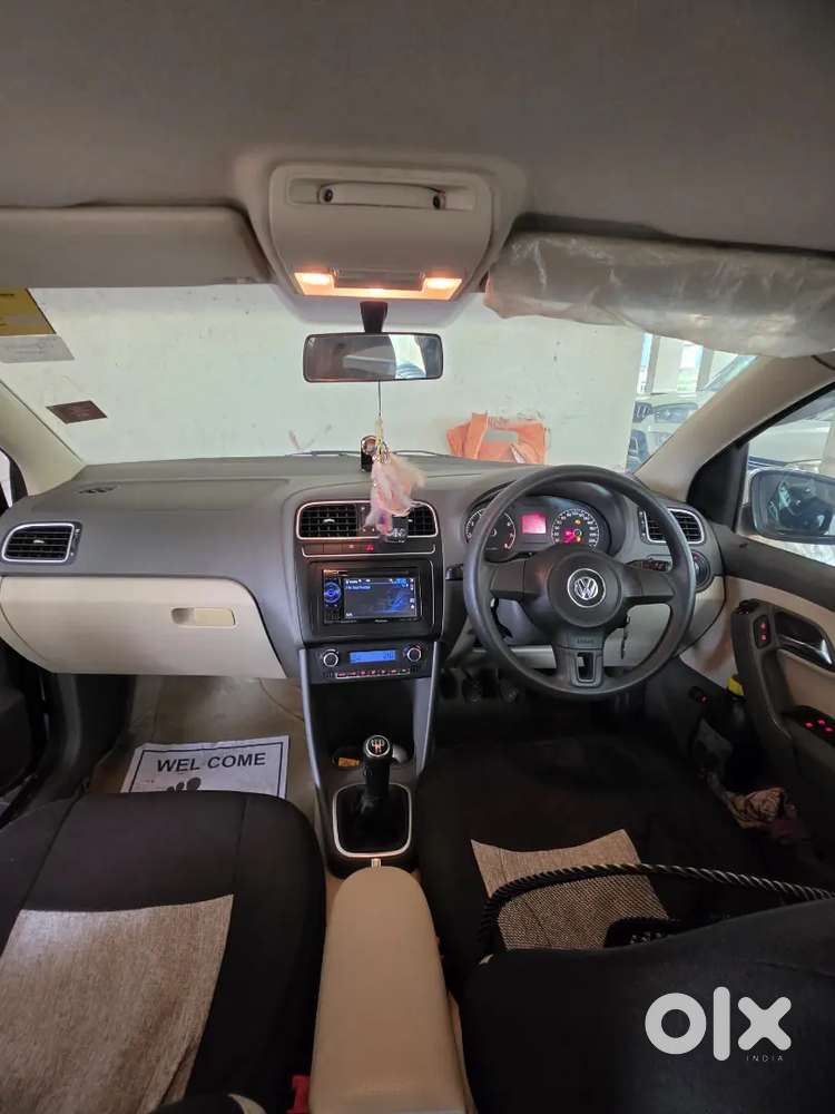 Volkswagen Vento 2012 1.6 Highline Manual