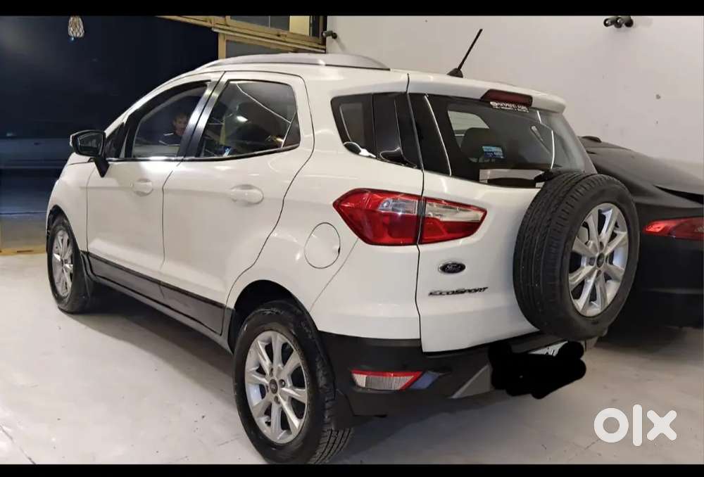 As Good As New Car Top End Model Titanium With Sunroof