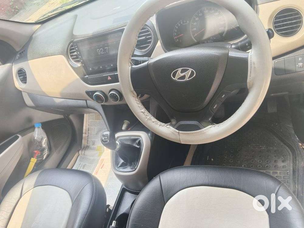 Hyundai Grand I10 Sportz, 2014, Petrol