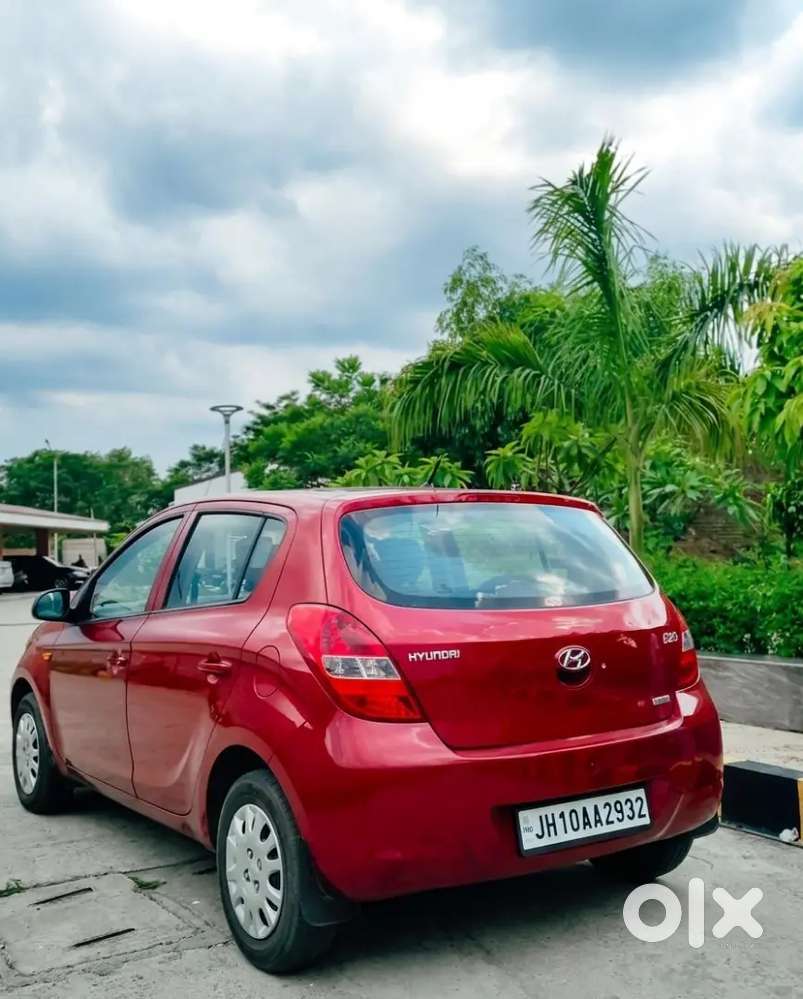 Hyundai I20 2011 Petrol Well Maintained (paper Till 2031)