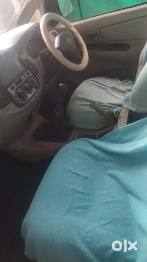 Toyota Innova 2013 Diesel 190000 Km Driven