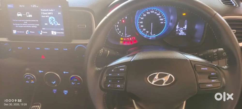 Hyundai Venue 2019 Petrol Well Maintained