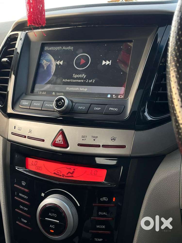 Mahindra Xuv300 W8 Diesel, 2023, Diesel