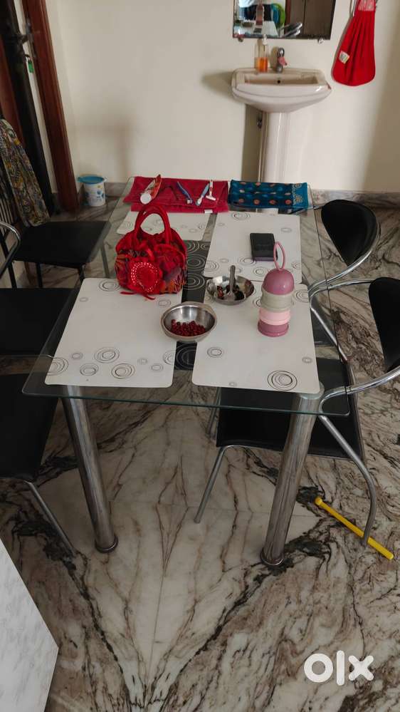 Glass Dining Table with 4 Chairs &ndash; Good Condition
