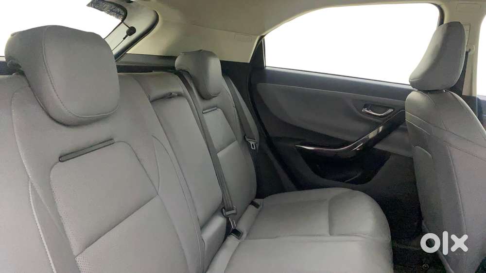 Tata Nexon Fearless S Purple 1.2 Revotron Petrol 6mt Dual Tone, 2025..