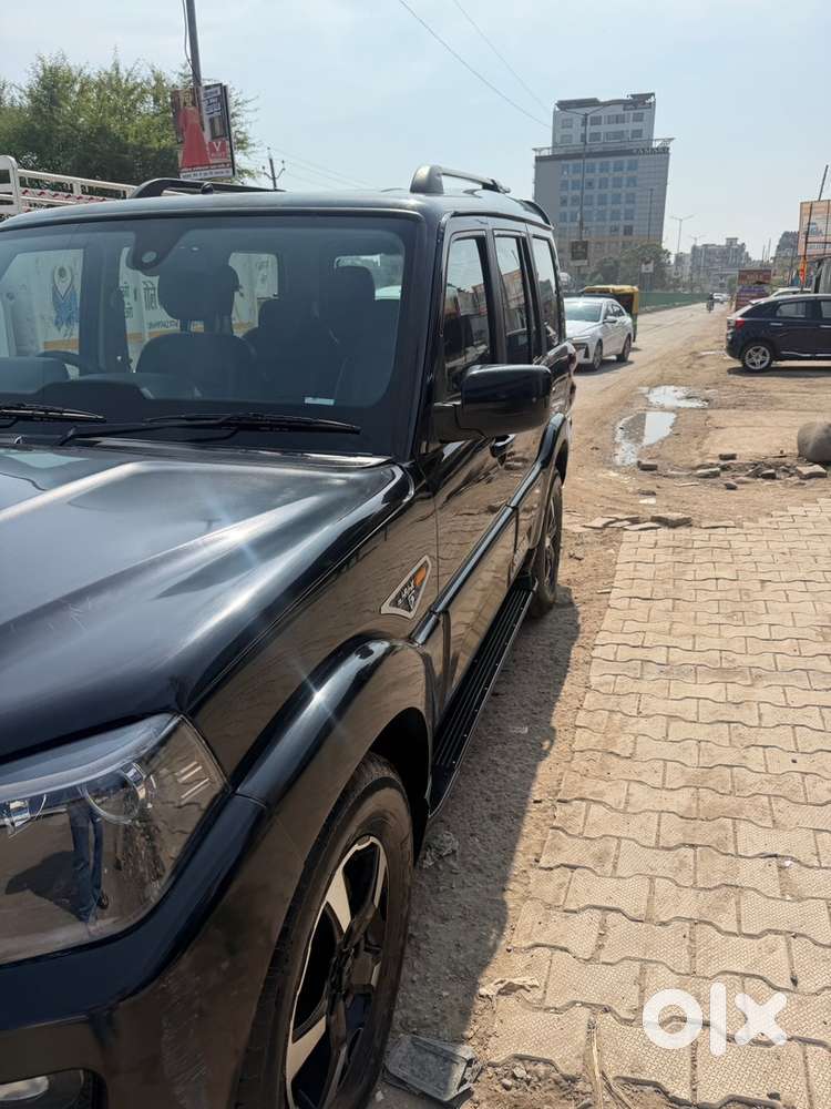 Mahindra Scorpio Diesel 2017