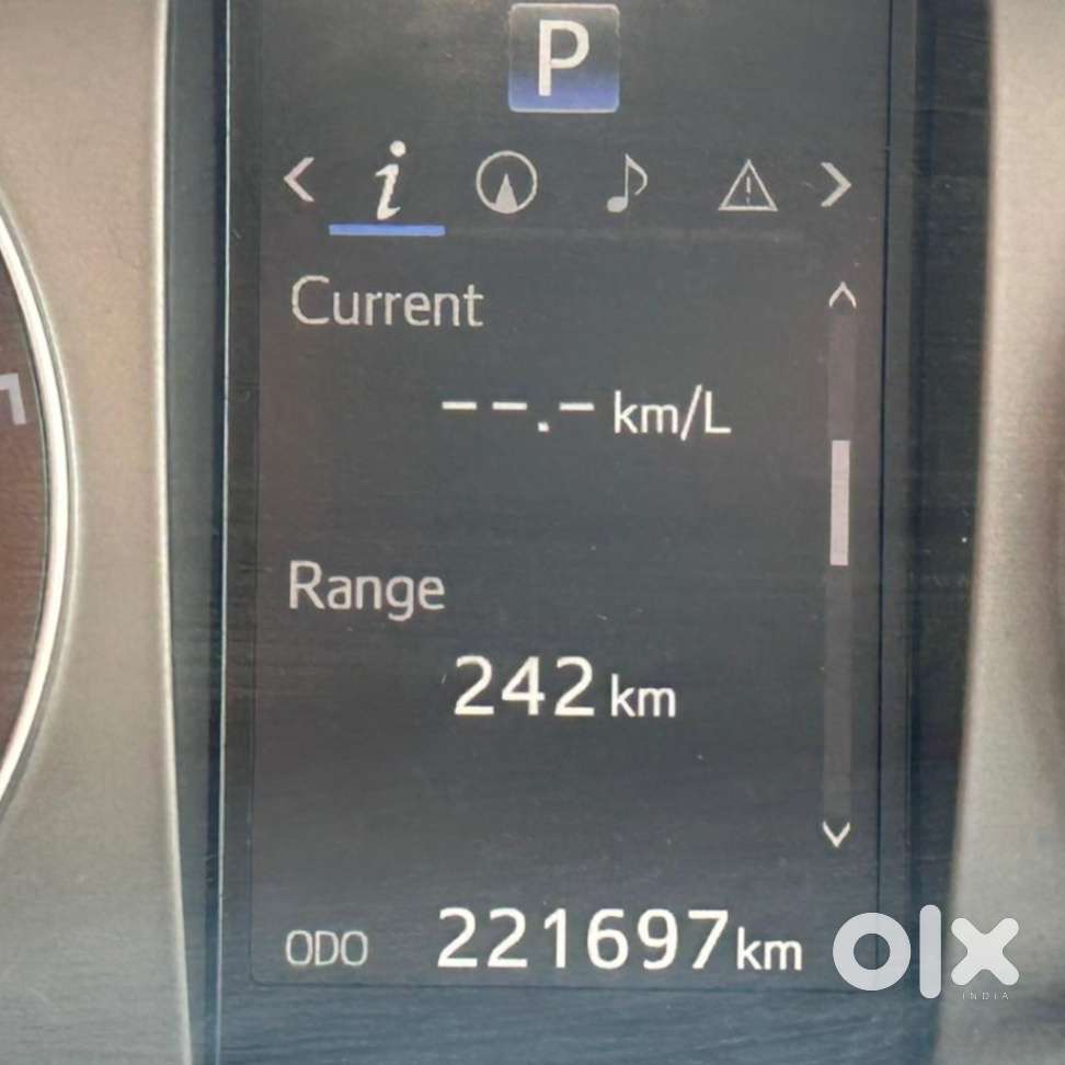 Toyota Innova Crysta 2.8 Zx At 7 Seater, 2017, Diesel