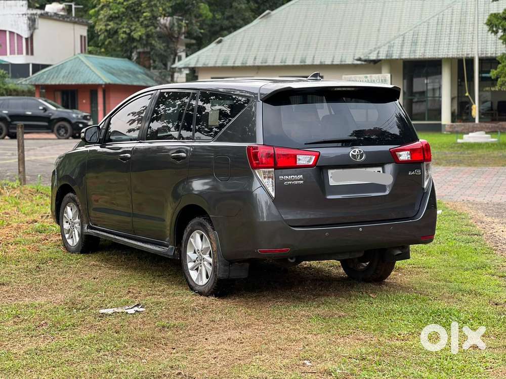 Toyota Innova Crysta 2.4 G Mt, 2016, Diesel