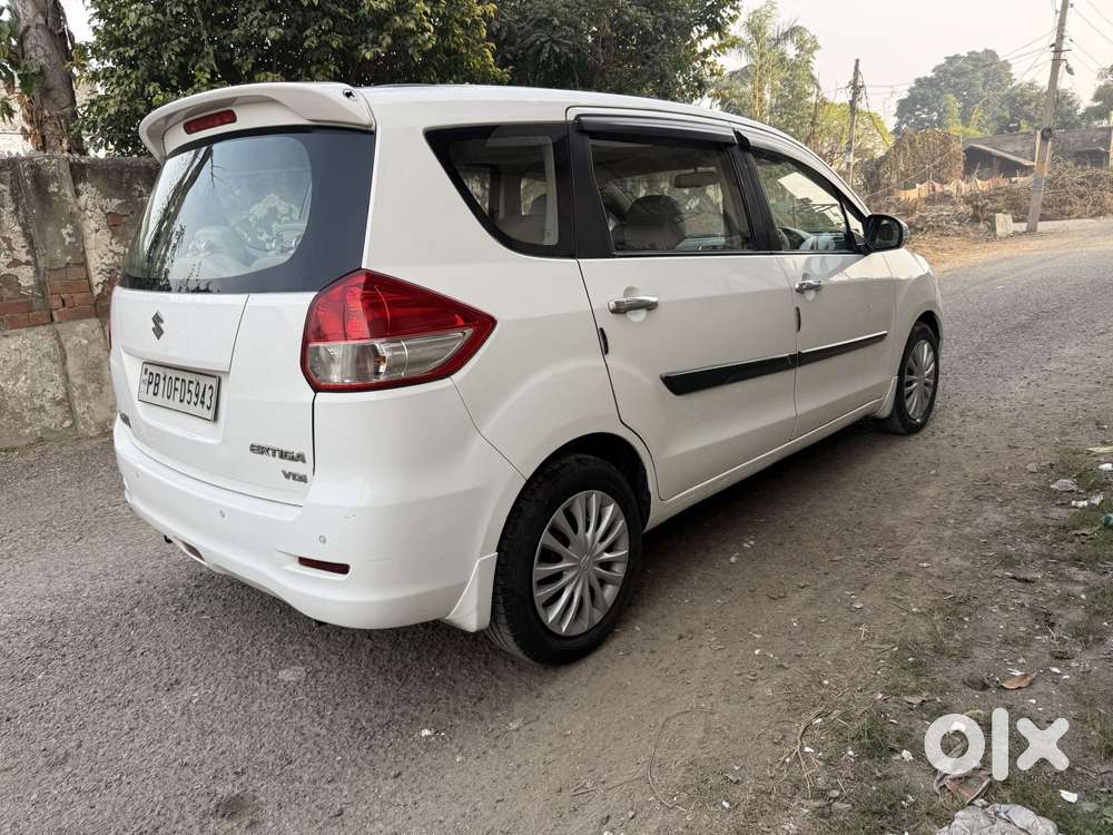 Maruti Suzuki Ertiga 2015-2018 Vdi Abs, 2015, Diesel