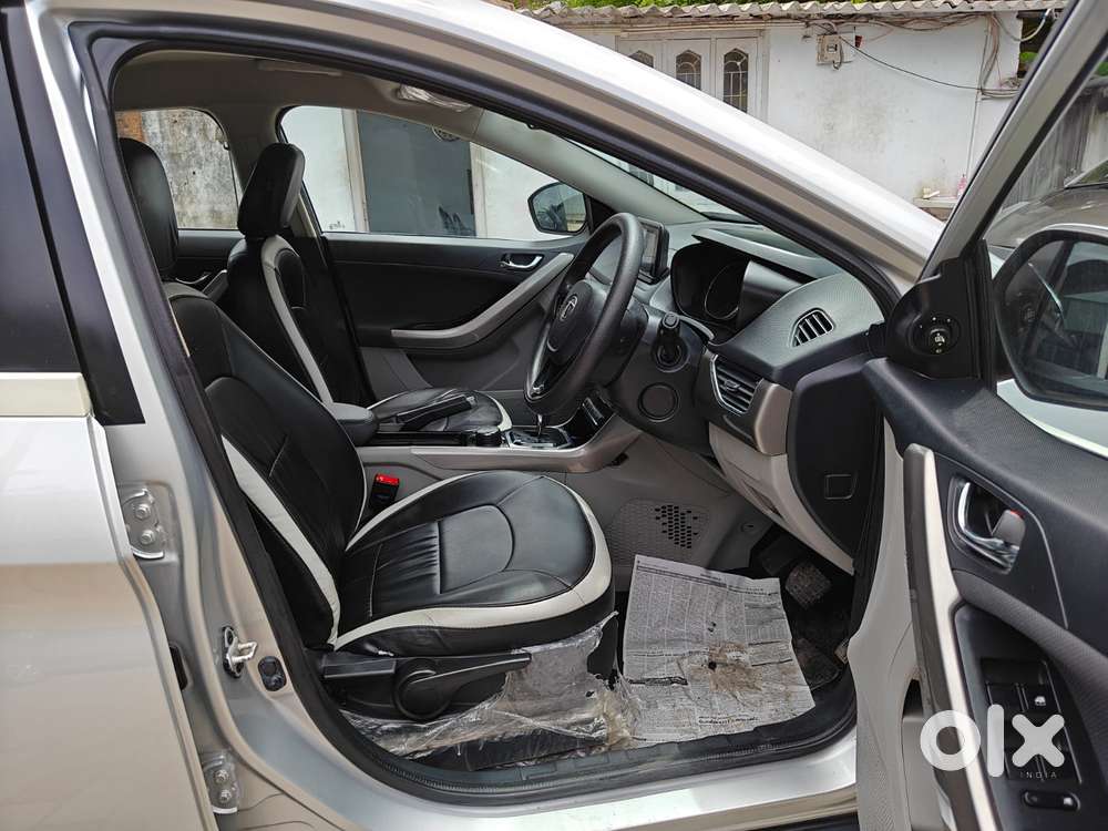Tata Nexon 1.2 Revotron Xza Plus, 2018, Petrol