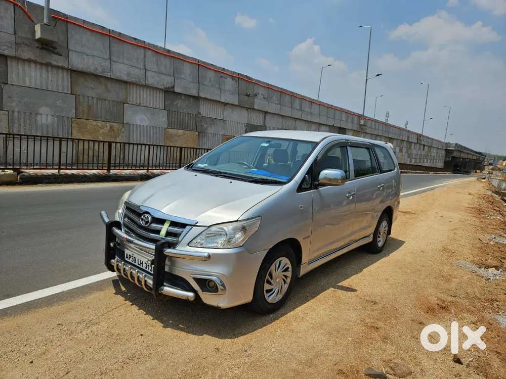 Toyota Innova 2012 Diesel Well Maintained