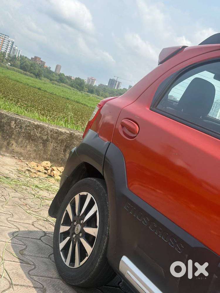 Toyota Etios Cross 1.2l G, 2016, Petrol