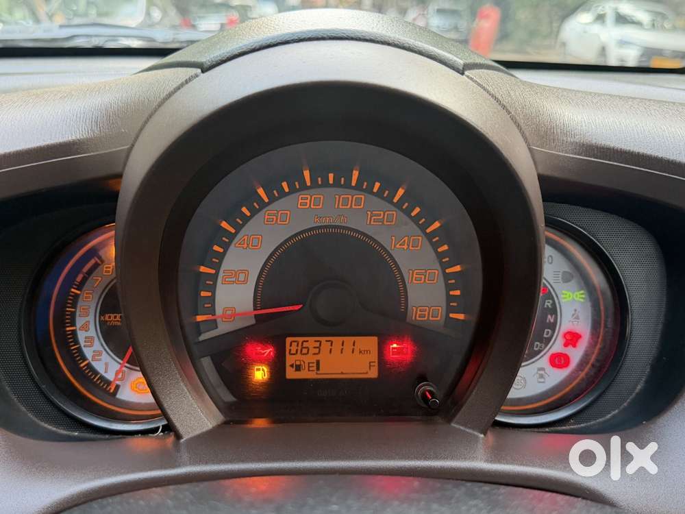 Honda Brio V Automatic, 2013, Petrol