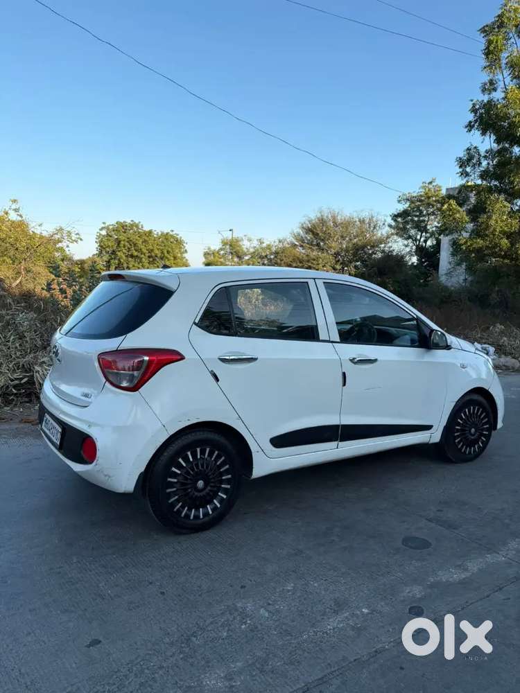 Hyundai I 10 Grand 2017 2nd Owner