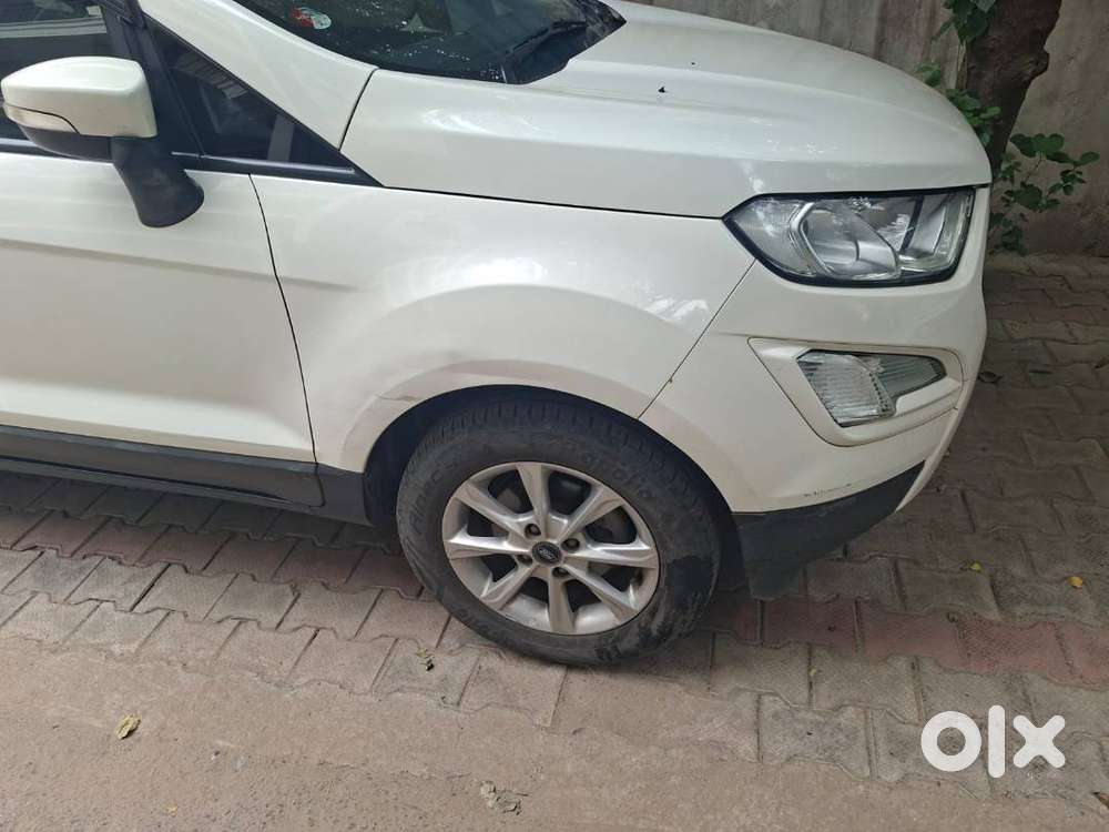 2018 Petrol Ford Eco Sport 79k Km