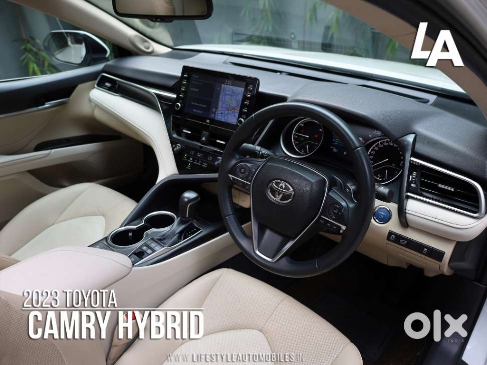 Toyota Camry Hybrid, 2023, Petrol