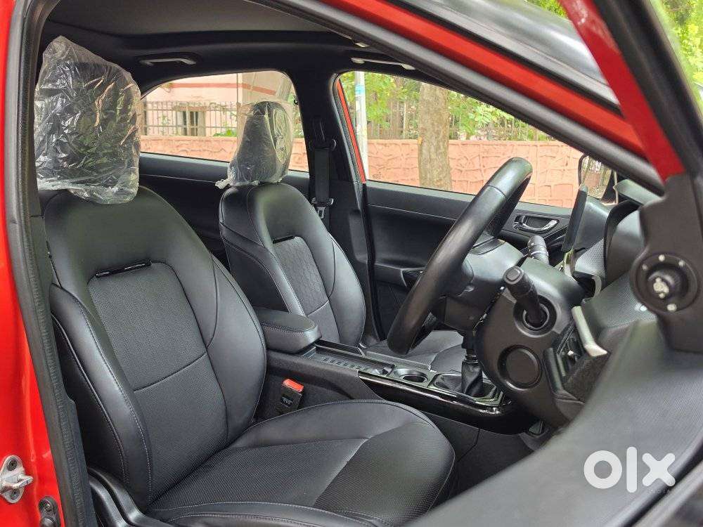 Tata Nexon Fearless Plus (ps) 1.2 Icng 6mt Red Dark Edition, 2025, C..