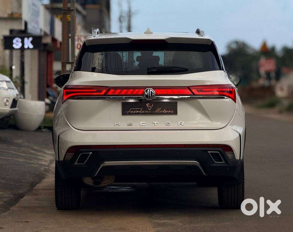 Mg Hector Sharp Pro 1.5 Turbo Cvt Dual Tone, 2023, Petrol