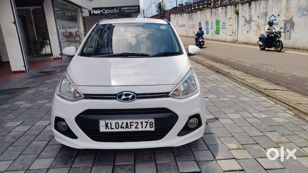 Full Option Hyundai Grand I10 2014 Petrol Loan Available