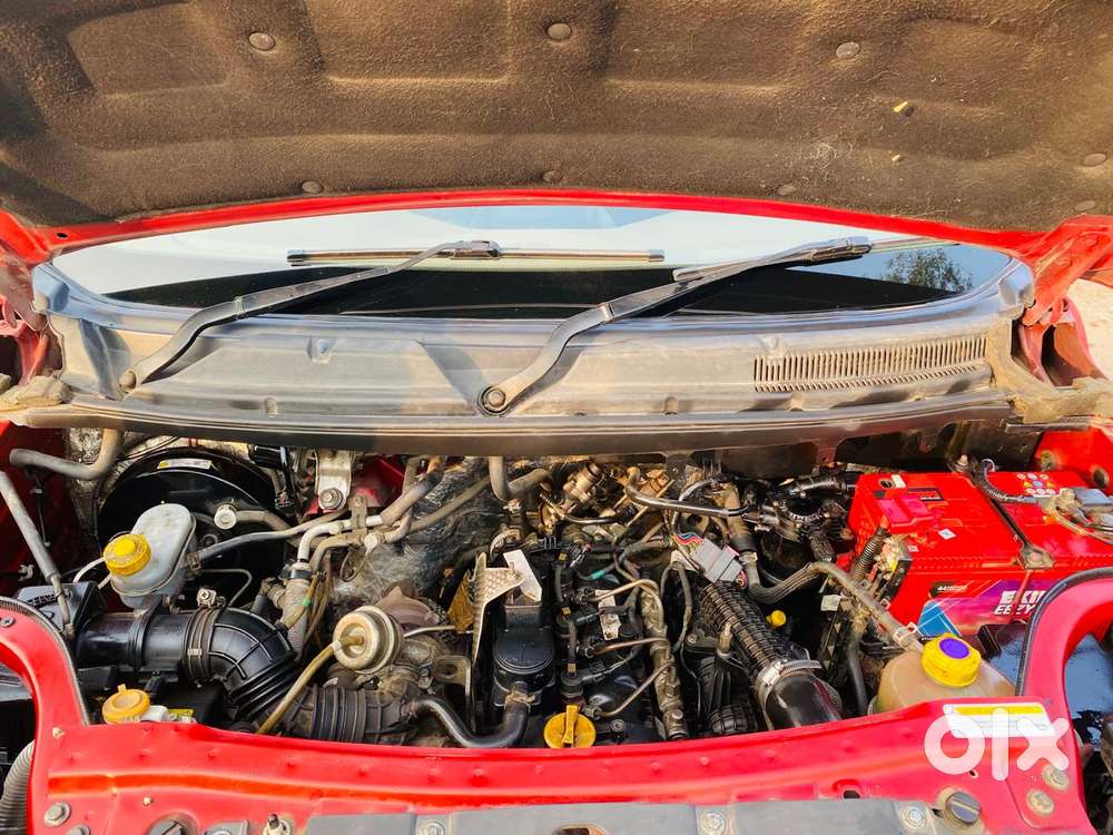 Mahindra Tuv 300 T4, 2016, Diesel