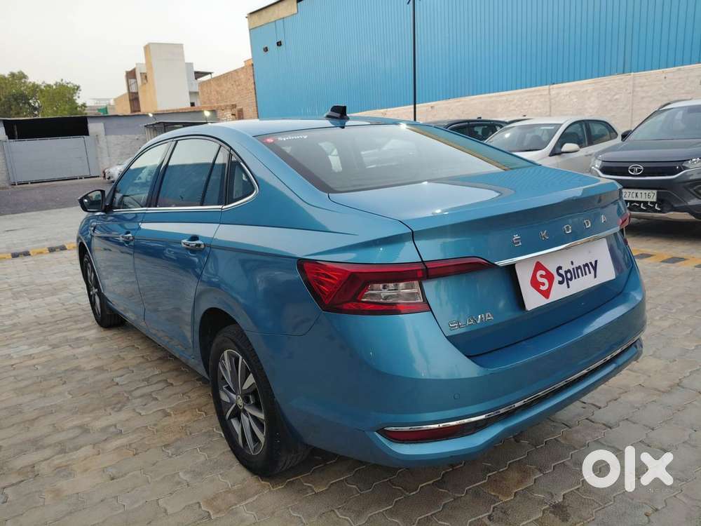 Skoda Slavia Style 1.0l Tsi At, 2022, Petrol