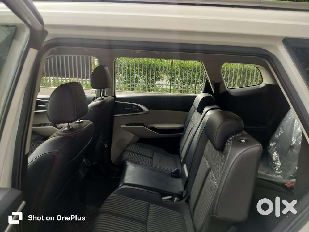 Kia Carens 1.5 Prestige 7 Str, 2023, Petrol