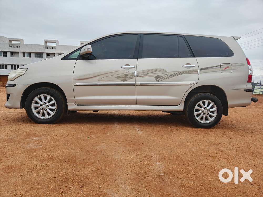 Toyota Innova 2.5 V 7 Str, 2012, Diesel