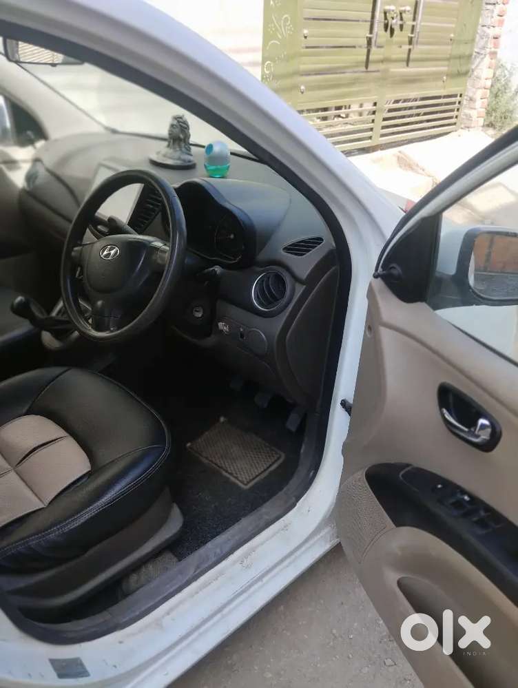 Hyundai I10 Magna 2011 Petrol Well Maintained