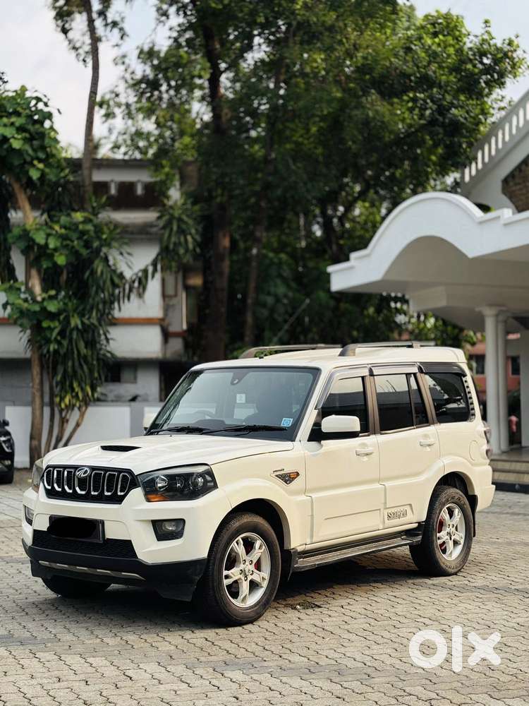 Mahindra Scorpio S10, 2016, Diesel