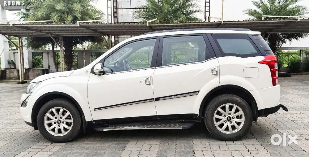 Mahindra Xuv500 Fwd W10 2017 Diesel 50000 Km Driven First Owner