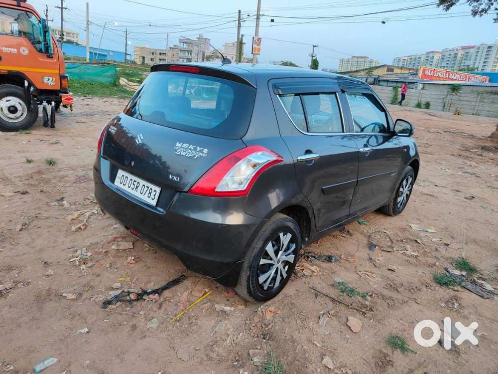 Maruti Suzuki Swift Vxi Optional, 2015, Petrol