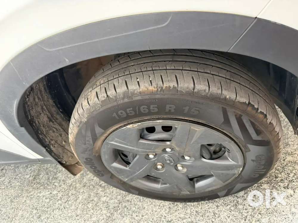 Hyundai Venue 2023 Petrol Sx 52000 Km Driven