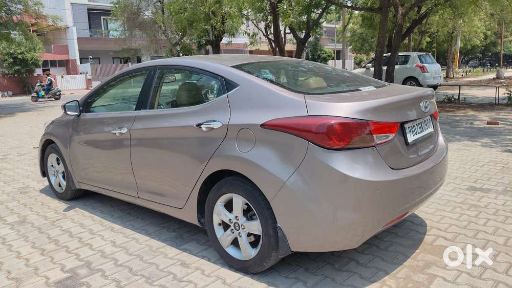 Hyundai Elantra 1.6 Sx Option At, 2013, Diesel